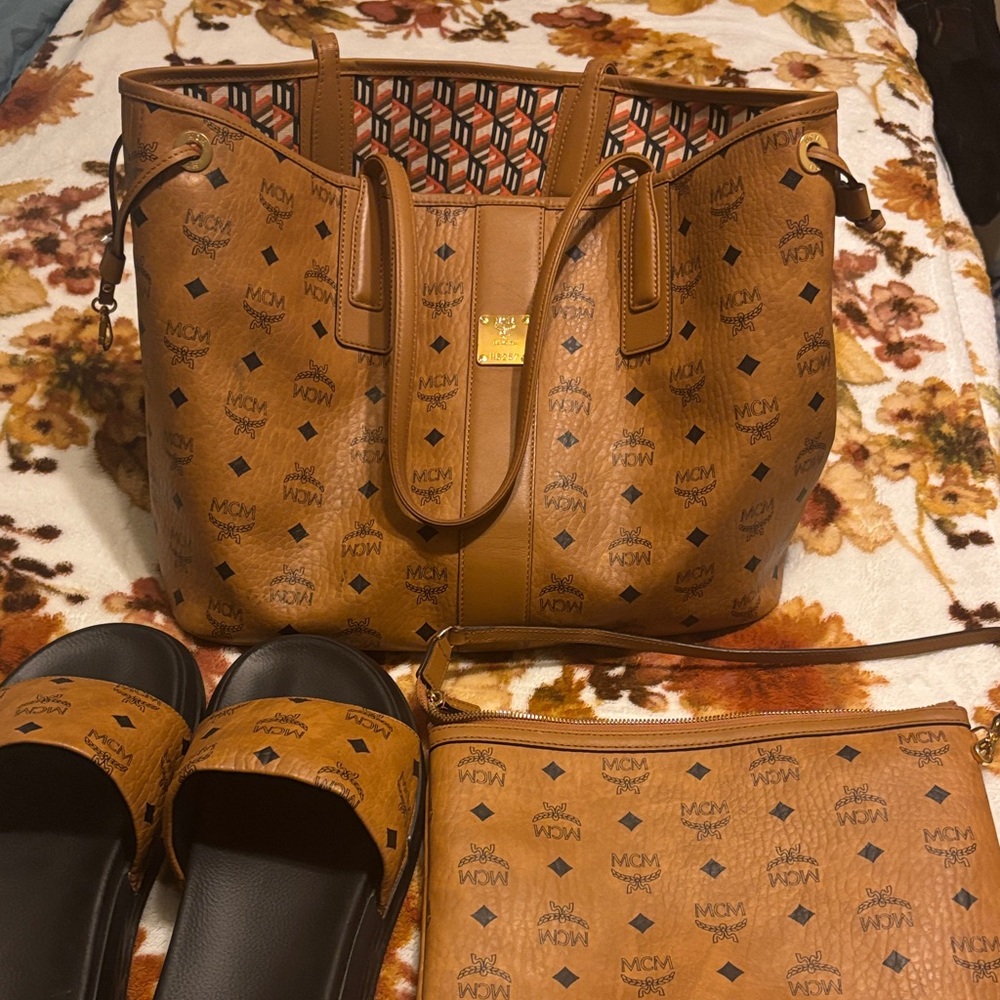 MCM Cognac Visetos Logo Tote with Matching Pouch - Picture 1 of 1